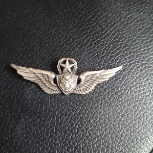 United States Army Master Aircraft Crewman Badge